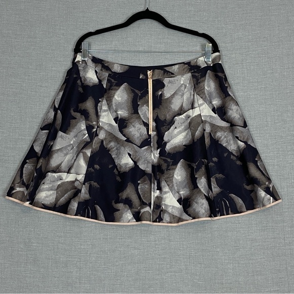 Mossimo Skater Skirt Flare Bottom Sz 14 Greyscale Abstract Pattern Lined - Picture 2 of 6